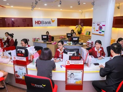 Nợ xấu tăng nhanh, HDBank vẫn liên tục xin phát hành trái phiếu