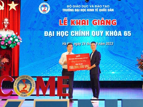 TNG Holdings Vietnam tiếp sức giấc mơ đến trường cho tân sinh viên đặc biệt khó khăn