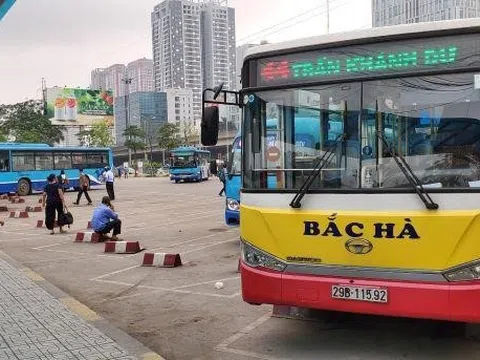 Ngân hàng rao bán 37 xe bus Bắc Hà để xử lý nợ xấu