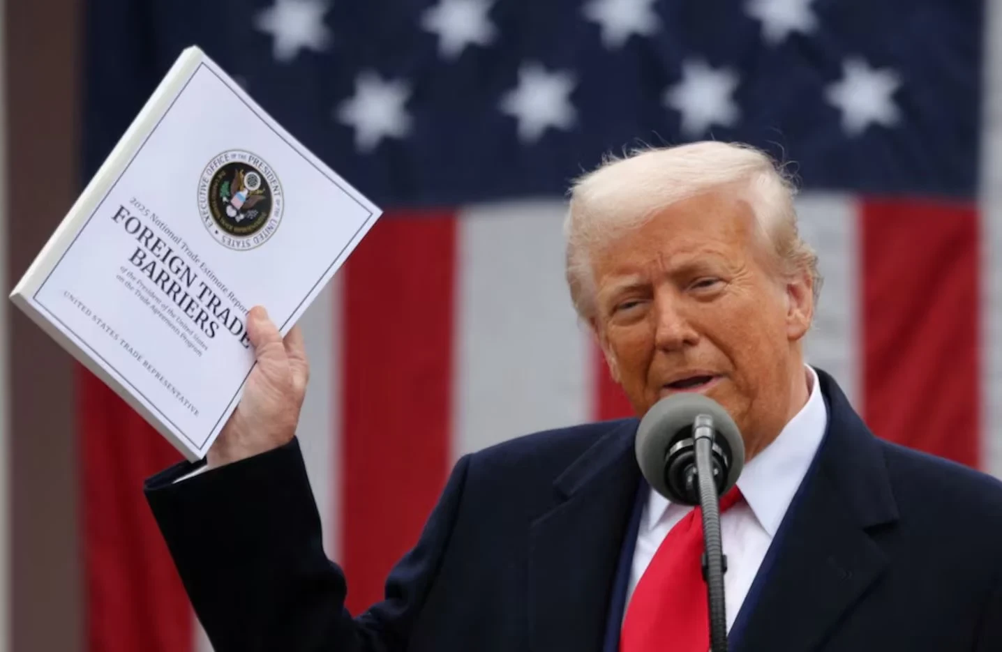 trump-thue-thiet-hai-thue-quan-1748565802.webp