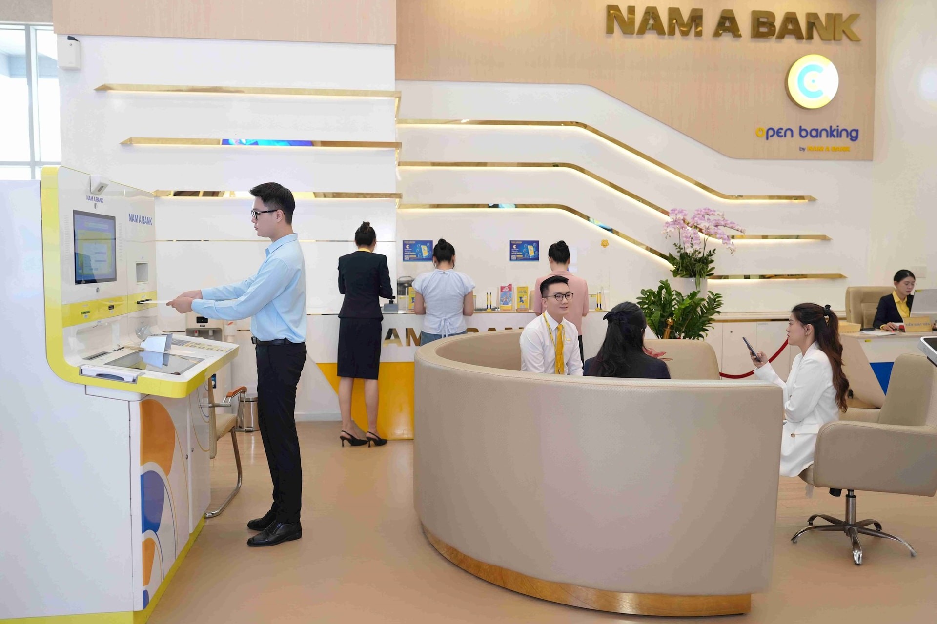 nam-a-bank-1759454491.jpg