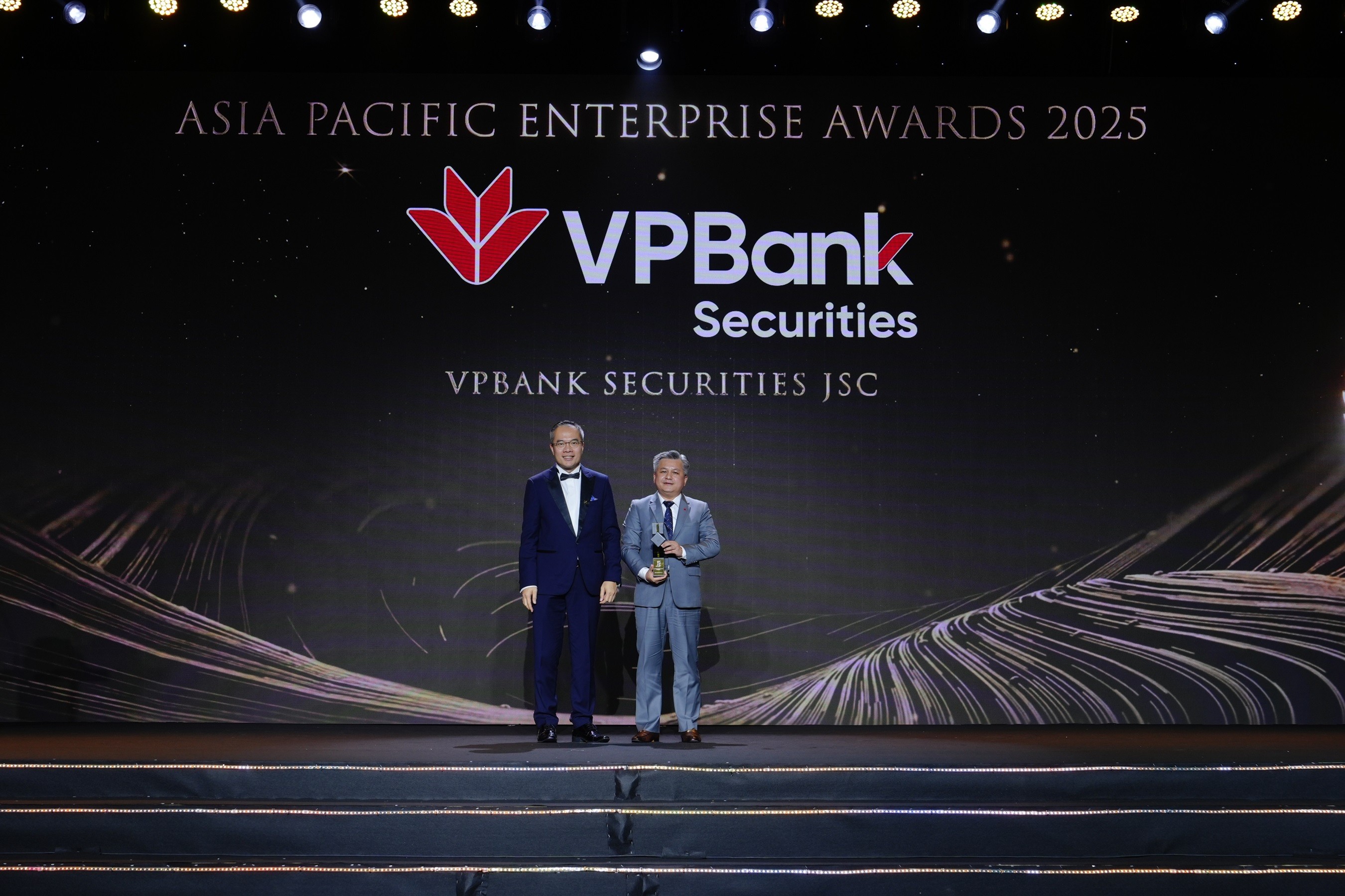 vpbank-2-1760158523.JPG
