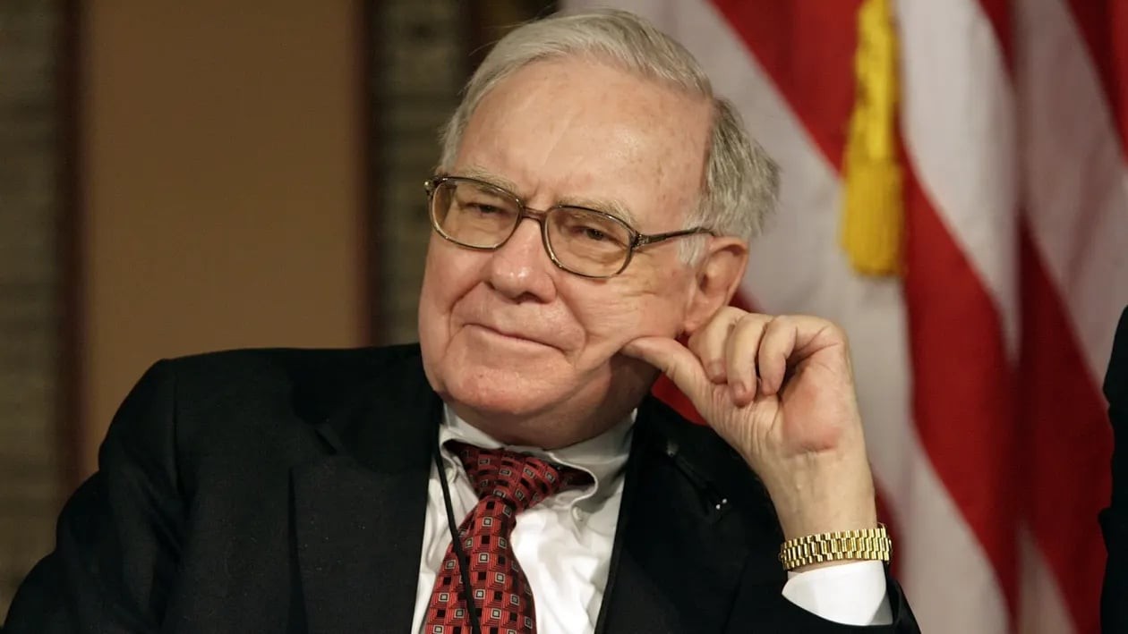 ty-phu-buffett-1763520521.jpg