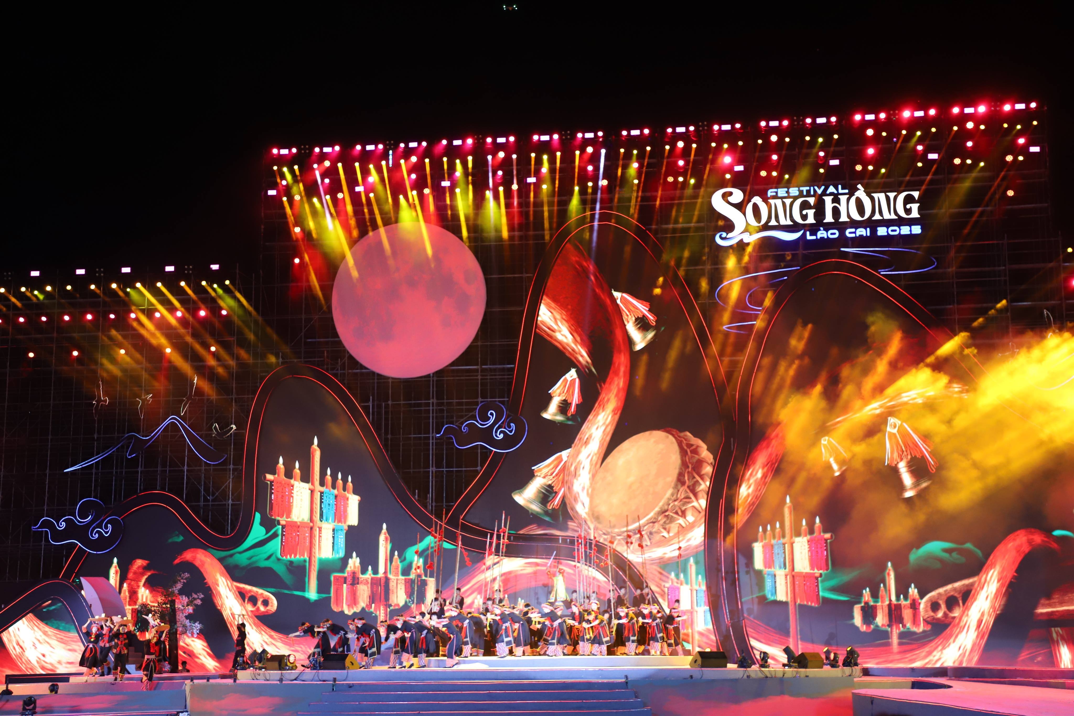 Ấn tượng và đặc sắc Festival Sông Hồng năm 2025