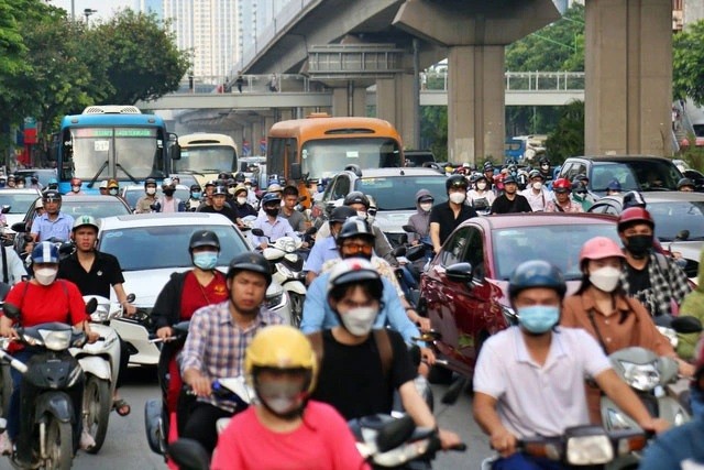 Bài toán chi phí và an toàn trước thời điểm hạn chế xe máy xăng