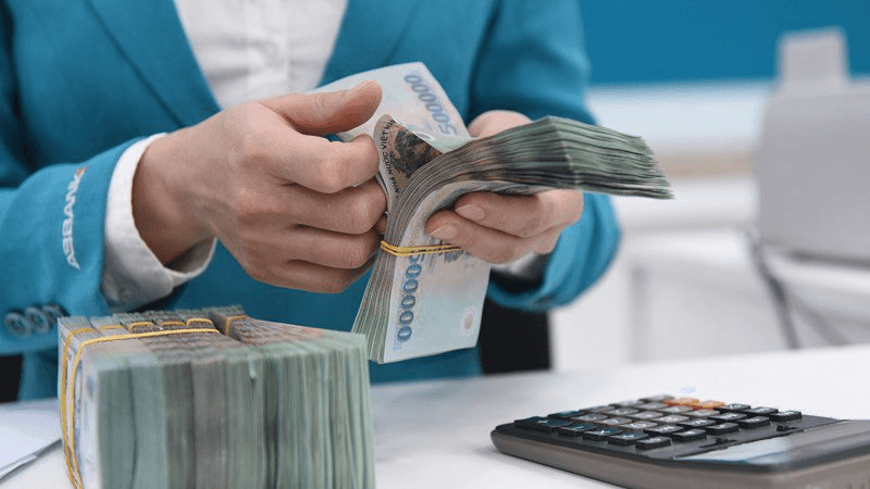 NHNN bơm ròng hơn 34.000 tỷ đồng, lãi suất liên ngân hàng biến động mạnh