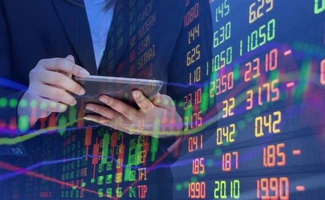 Uỷ ban Chứng khoán Nhà nước xử phạt 2 doanh nghiệp vi phạm