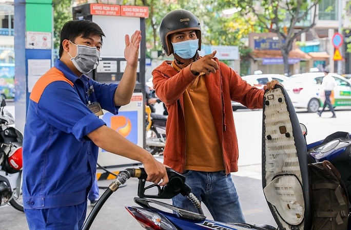 Giá xăng được dự báo sẽ tăng tiếp vào ngày mai (11/11)