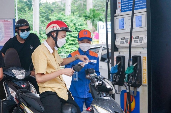 Hà Nội: Một doanh nghiệp bị đề nghị rút giấy phép phân phối xăng dầu