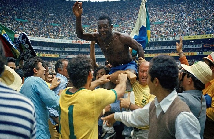 'Vua bóng đá' Pele qua đời: Huyền thoại có thật với những di sản vô song