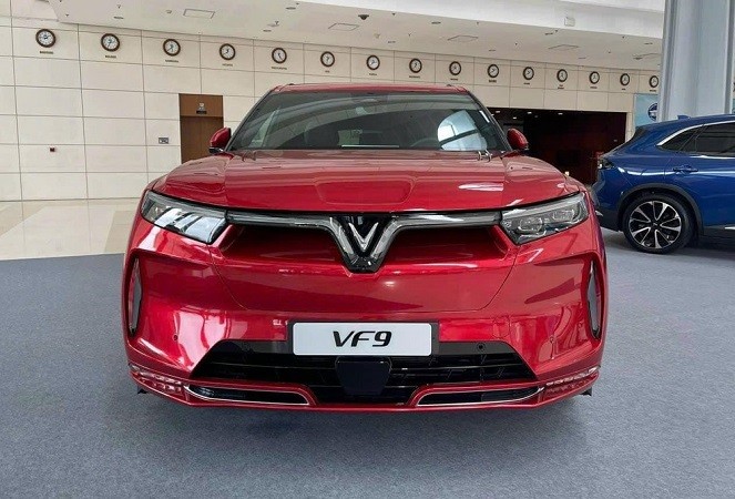 VinFast bàn giao hơn 900 xe điện trong tháng 3/2023