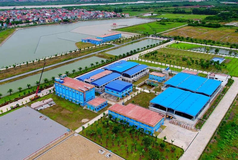 Công ty nước mặt sông Đuống và câu chuyện tăng giá nước tại Hà Nội