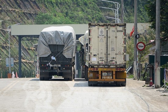 Bộ Công Thương vào cuộc 'giải cứu' nông sản ùn tắc cửa khẩu phía Bắc