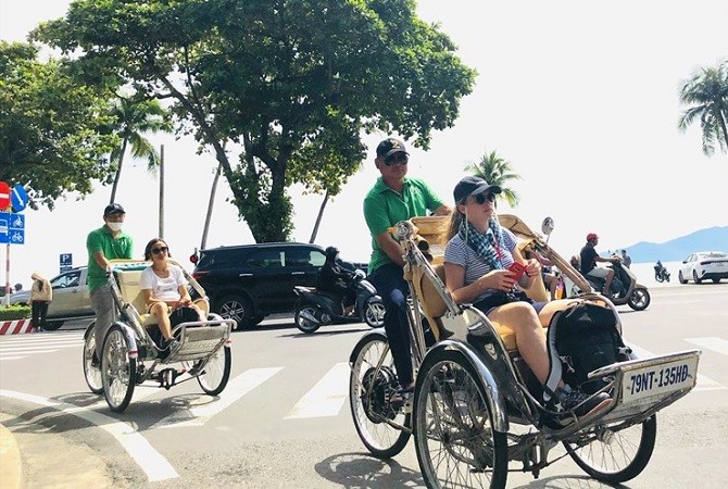 Ngành du lịch đón gần 5,6 triệu lượt khách quốc tế trong nửa đầu năm