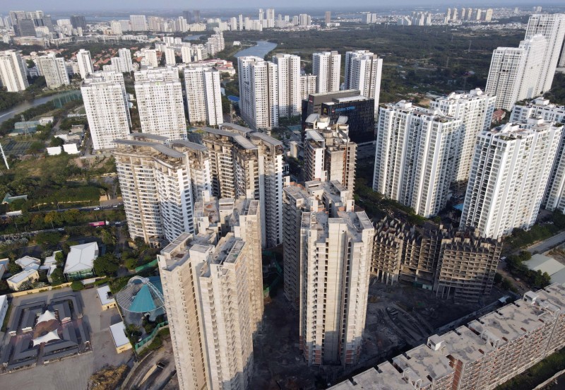 Thị trường bất động sản đang tắc nghẽn ở đâu?