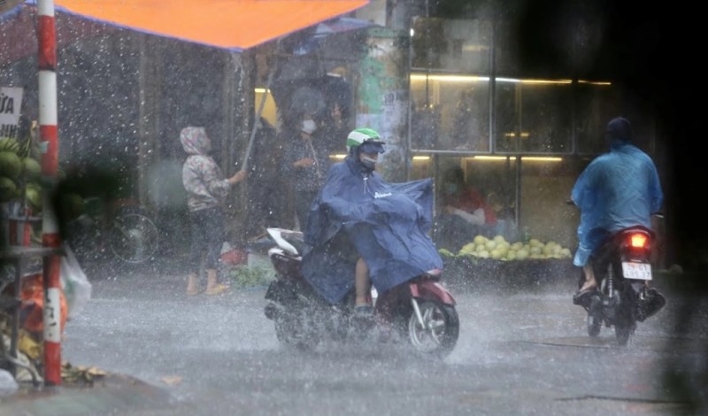Dự báo thời tiết hôm nay 28/8: Bắc Bộ và Trung Bộ mưa lớn kéo dài