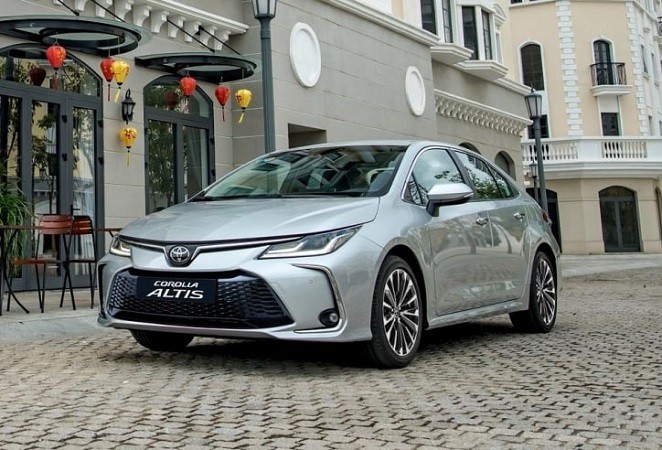 Toyota Việt Nam giới thiệu Corolla Altis phiên bản nâng cấp 2023, giá từ 725 triệu đồng