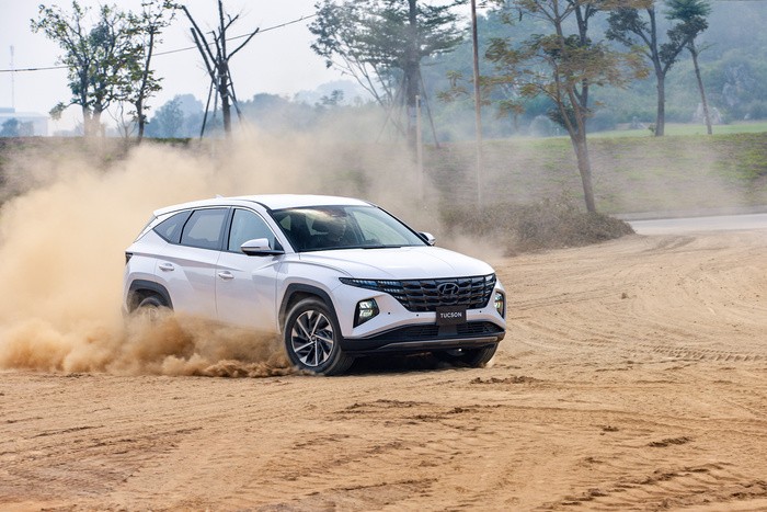 Xếp hạng 10 thương hiệu ôtô bán chạy nhất tháng 9: Hyundai 'vượt mặt' Toyota