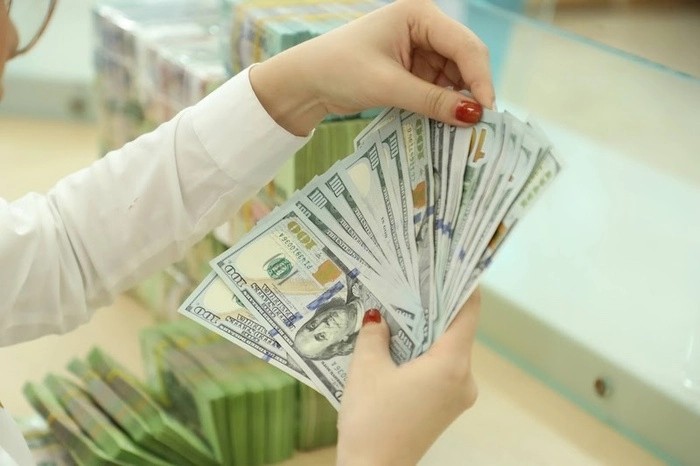 Nợ xấu tăng vượt 6%, NHNN nói 'không' với hạ chuẩn cho vay