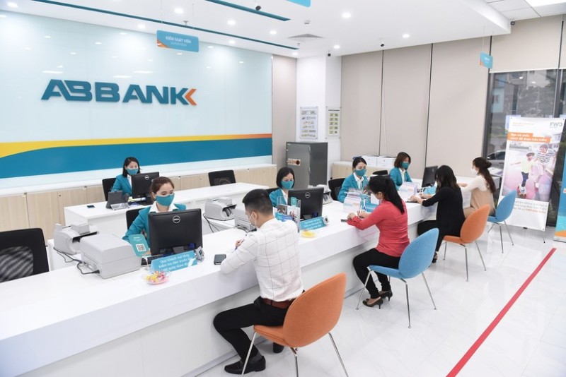 ABBank đang “oằn lưng” vì điều gì?