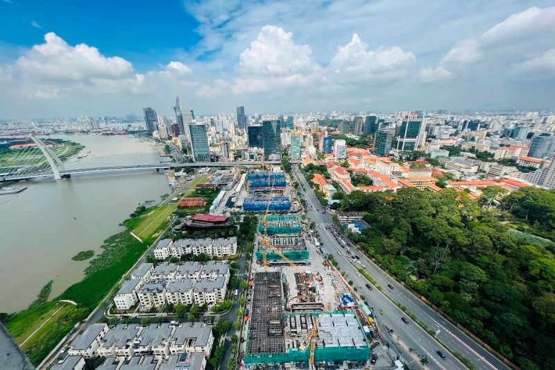 Vốn ngoại chảy mạnh vào bất động sản trong tháng đầu năm