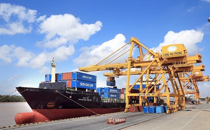 Xuất nhập khẩu trở thành điểm sáng trong bức tranh kinh tế đầu năm 2024