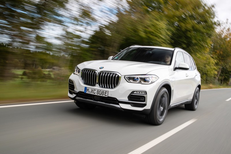 Dịp năm mới 2024, Thaco Auto ưu đãi lên đến 50% phí trước bạ khi mua xe BMW