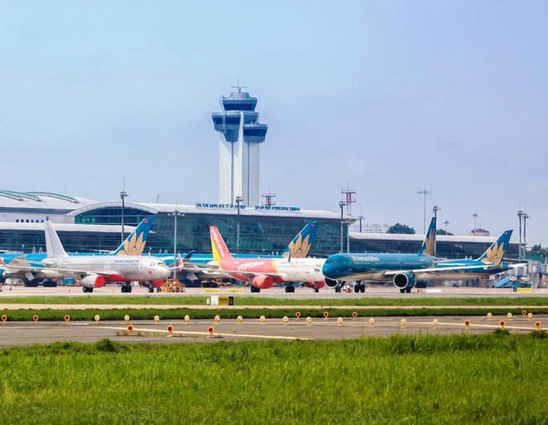 Ngành hàng không nói gì khi bị nghi lãi lớn do tăng giá vé máy bay?