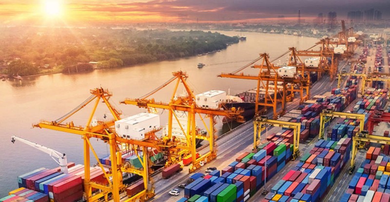 Thu ngân sách xuất nhập khẩu trong 4 tháng đạt gần 125 nghìn tỷ đồng