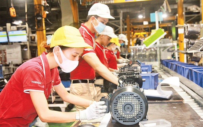 Việt Nam thu hút hơn 15 tỷ USD vốn FDI trong 6 tháng