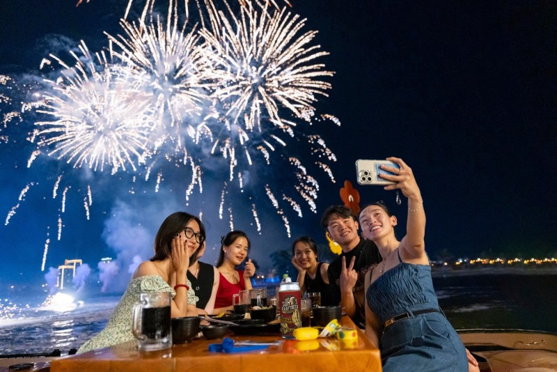 Ưu đãi có 1-0-2 dành cho người Đà Nẵng: Tặng vé 2 show diễn mới tại Da Nang Downtown