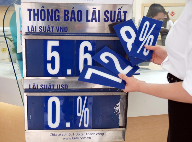 Thống đốc Ngân hàng Nhà nước yêu cầu xem xét giảm thêm lãi suất cho vay