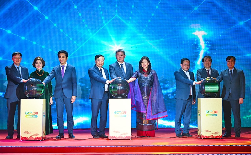 Khai mạc chương trình "Du lịch Hà Nội chào 2025 - Get on Hanoi 2025"