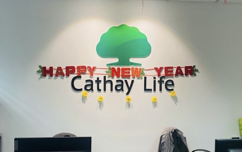 Cathay Life: Bán bảo hiểm sai đối tượng, chậm giải quyết quyền lợi cho khách
