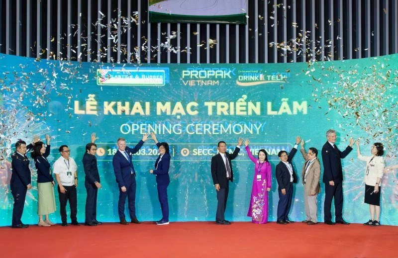 Khai mạc chuỗi triển lãm chuyên ngành bao bì, đồ uống, nhựa và cao su