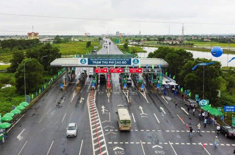 VEC miễn phí 5 tuyến cao tốc cho xe chở hàng cứu trợ bão lũ