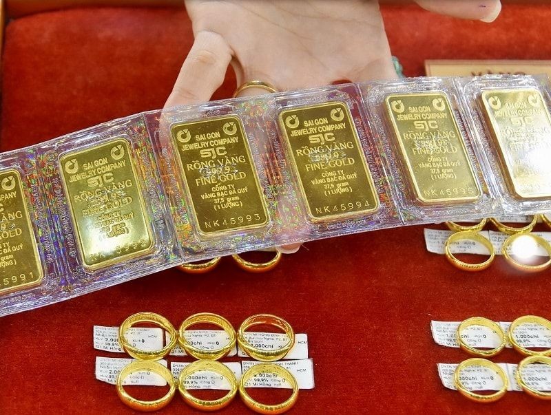 Giá vàng hôm nay 9.3: SJC neo ở mốc 185 triệu đồng, vàng nhẫn tăng nhẹ