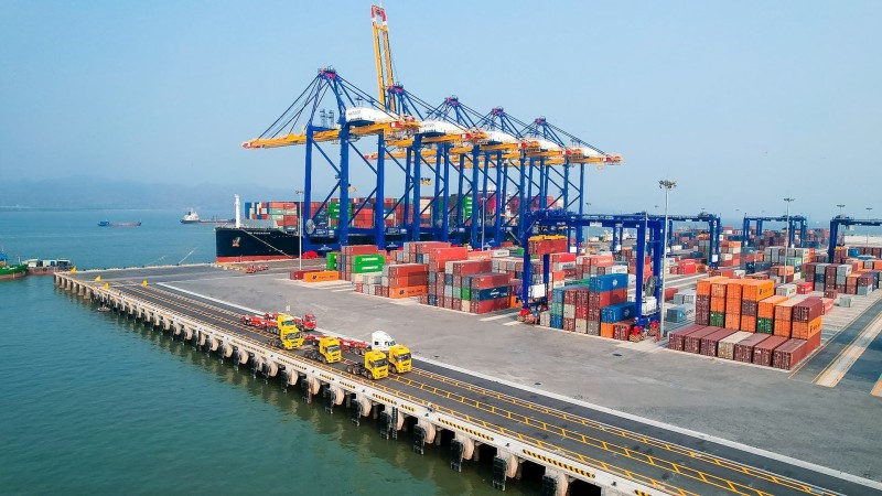 Kinh tế Việt Nam khởi sắc, kim ngạch xuất nhập khẩu vượt 445 tỷ USD