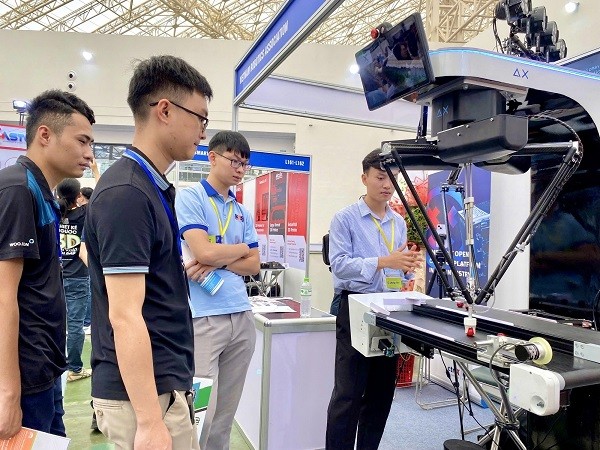 Đưa Việt Nam vào Top 30 Chính phủ số thế giới năm 2045