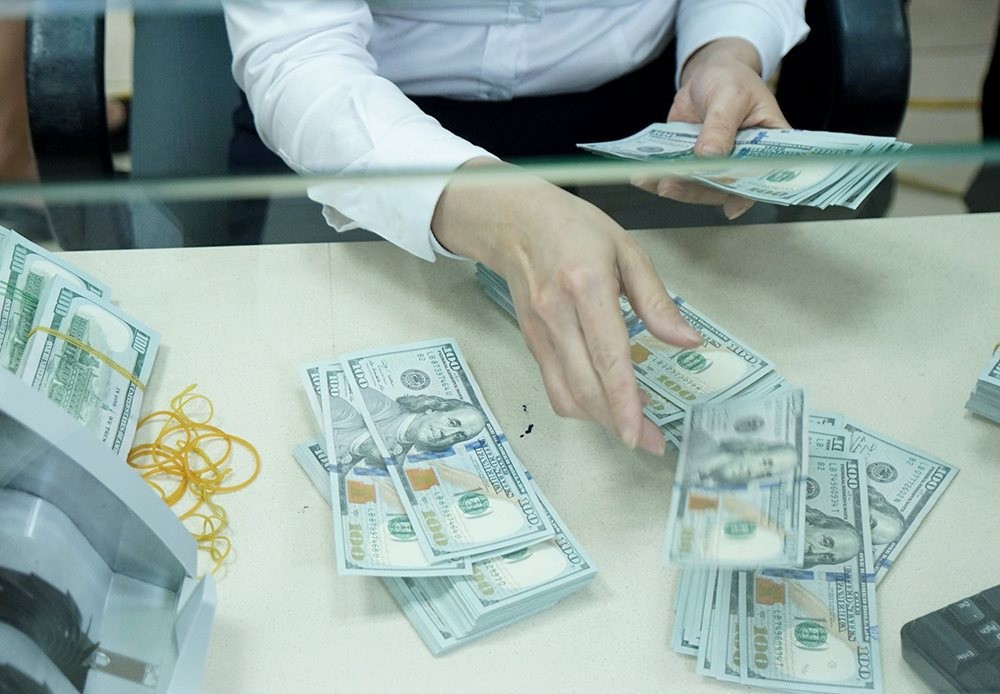 Nhiều ngân hàng tăng giá đồng USD