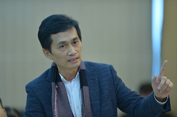 Cổ phiếu “họ” Apec đồng loạt bị bán mạnh, API, IDJ “trắng bên mua”