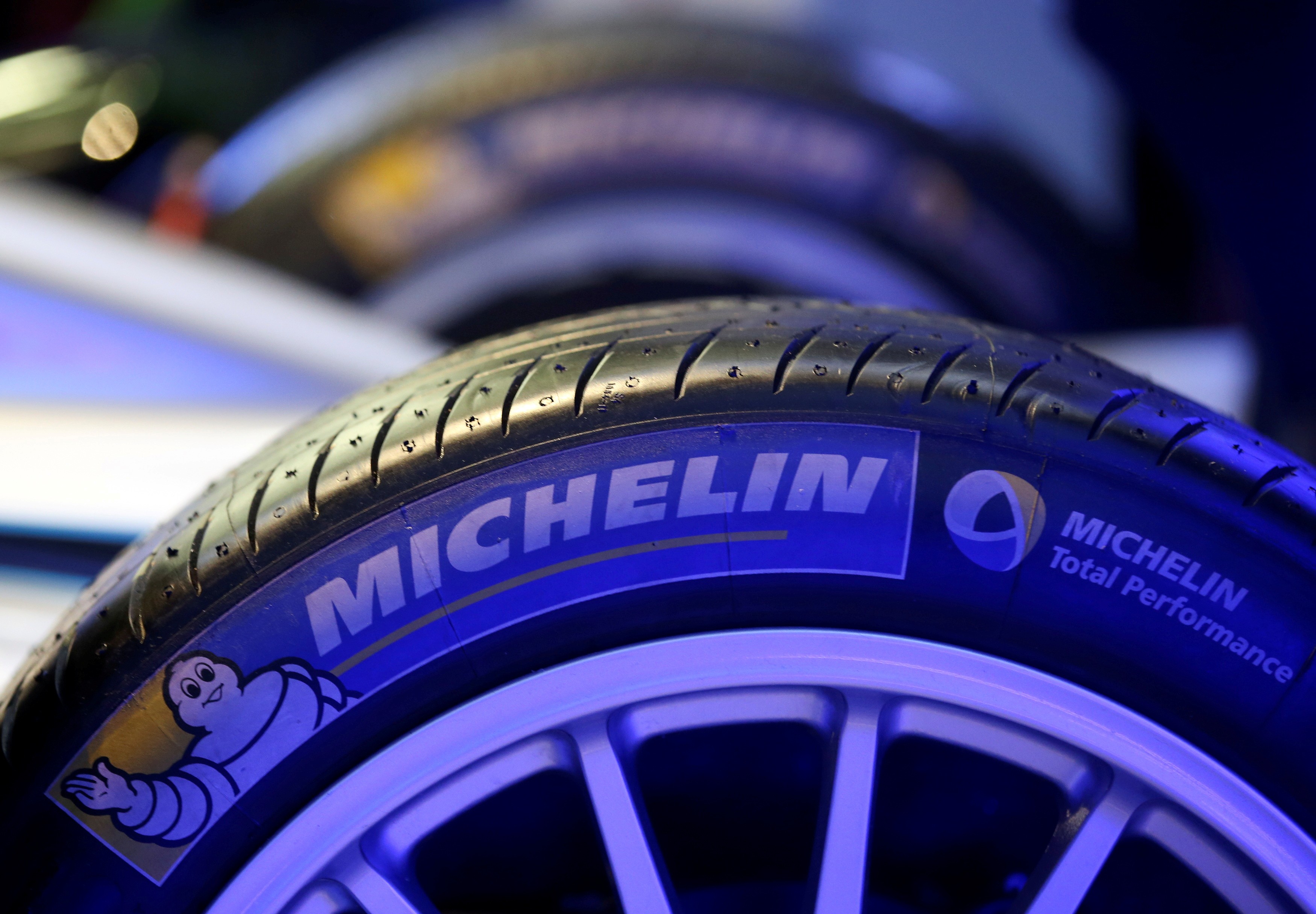 Thu hồi lốp của Công ty TNHH Michelin Việt Nam do mất an toàn khi di chuyển