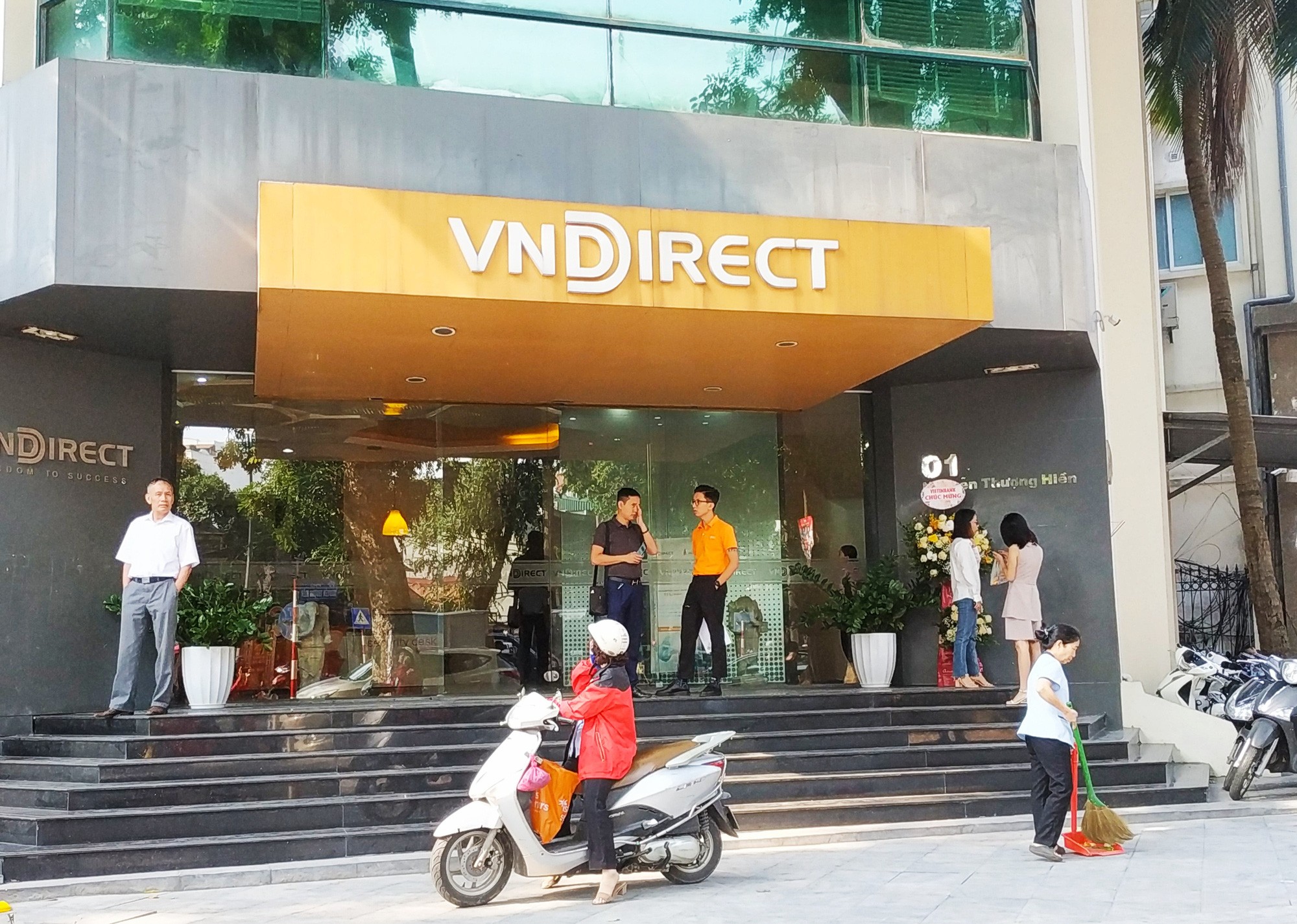 Hệ thống VNDIRECT bị đánh sập: UBCKNN cảnh báo bảo mật toàn hệ thống