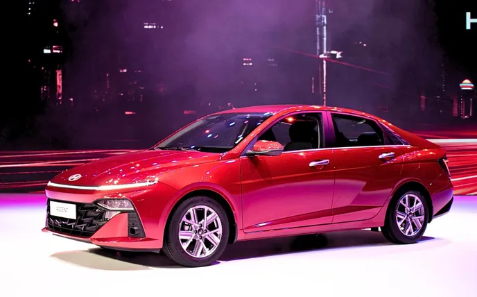 Hyundai Accent hoàn toàn mới ra mắt, giá từ 439 triệu đồng