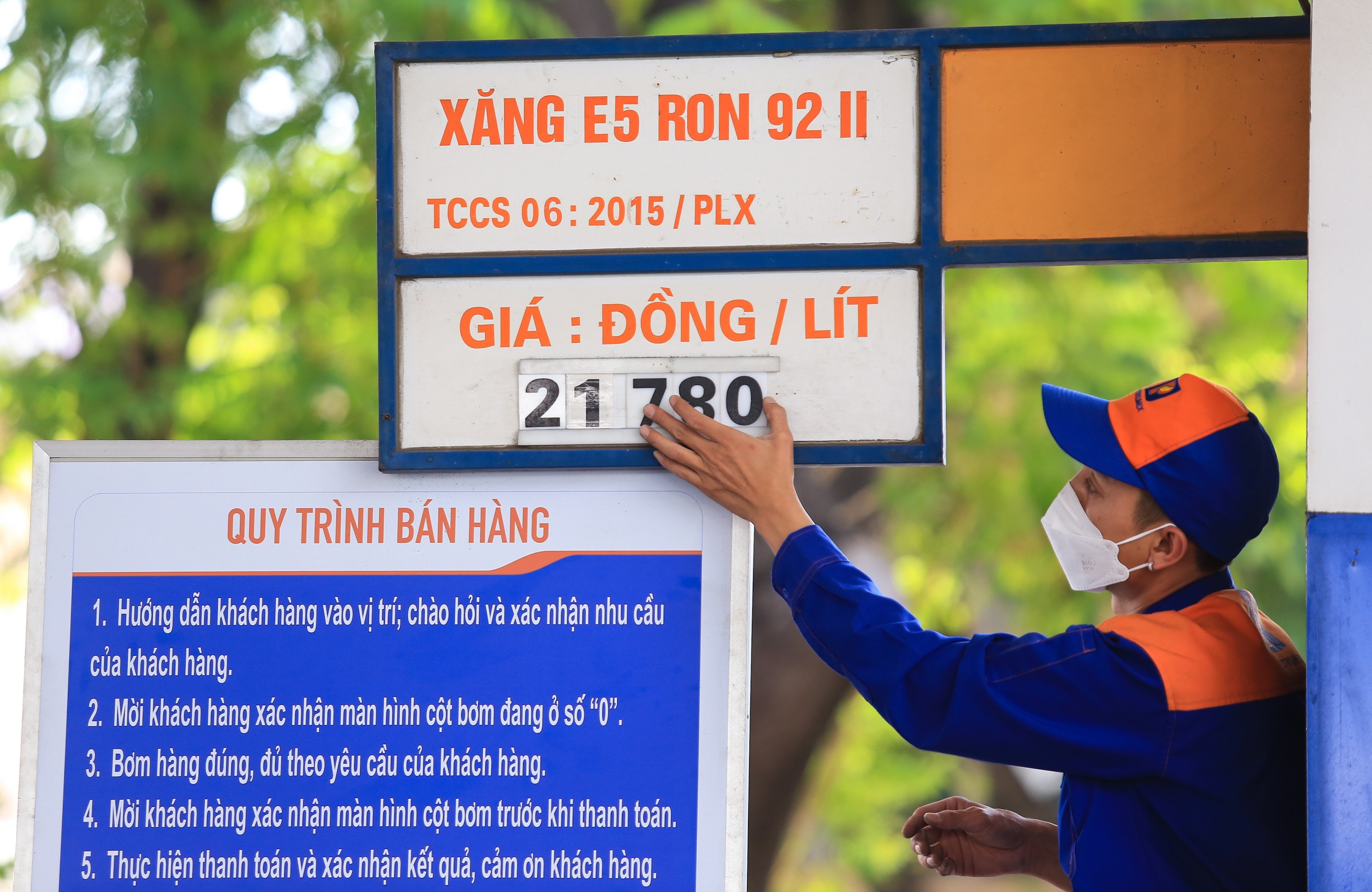 Giá xăng dầu hôm nay 6/6: Thế giới tăng, trong nước dự báo giảm mạnh