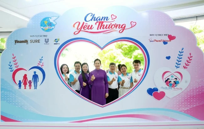 Smart A đồng hành cùng Hội LHPN Việt Nam trong Lễ mít tinh hưởng ứng Ngày Gia đình Việt Nam 28/6