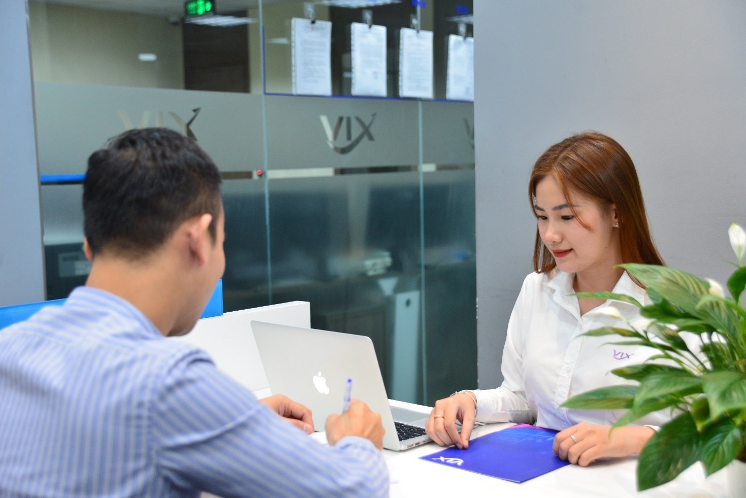 Chứng khoán VIX đổi ghế nóng