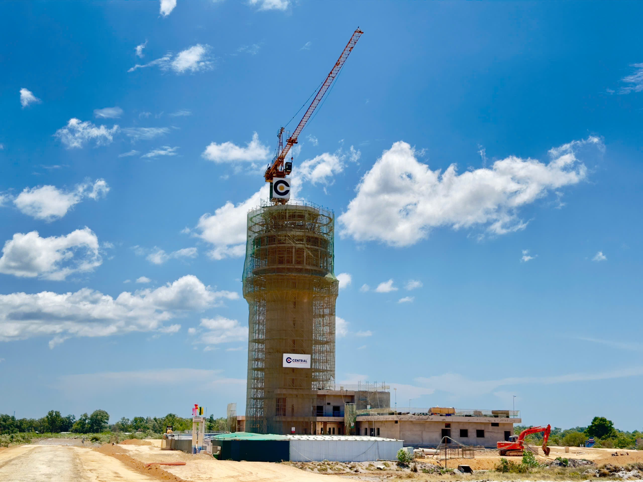 Cất nóc Đài Kiểm soát không lưu, Cảng hàng không Quảng Trị tăng tốc tiến độ
