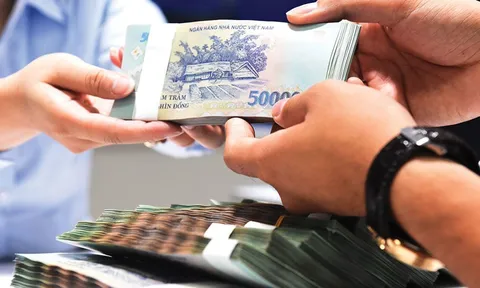 Tín dụng 'chảy' mạnh vào bất động sản và chứng khoán, Thống đốc NHNN nói gì?