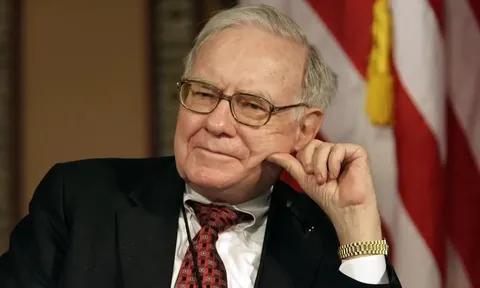 Tỷ phú Warren Buffett đặt cược vào Google, cổ phiếu Alphabet tăng vọt